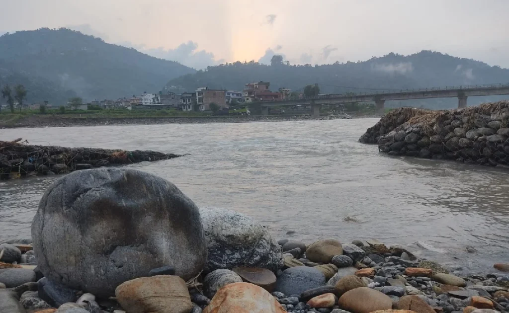 Tributaries of the Koshi River