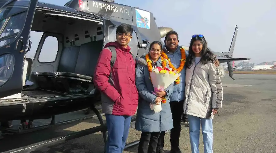 Helicopter to Kala Patthar & Champagne Breakfast