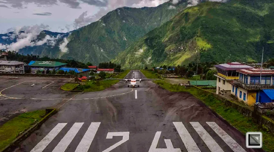 Fly from Kathmandu to Lukla (2860m)- Trek to Phakding (2610m)
